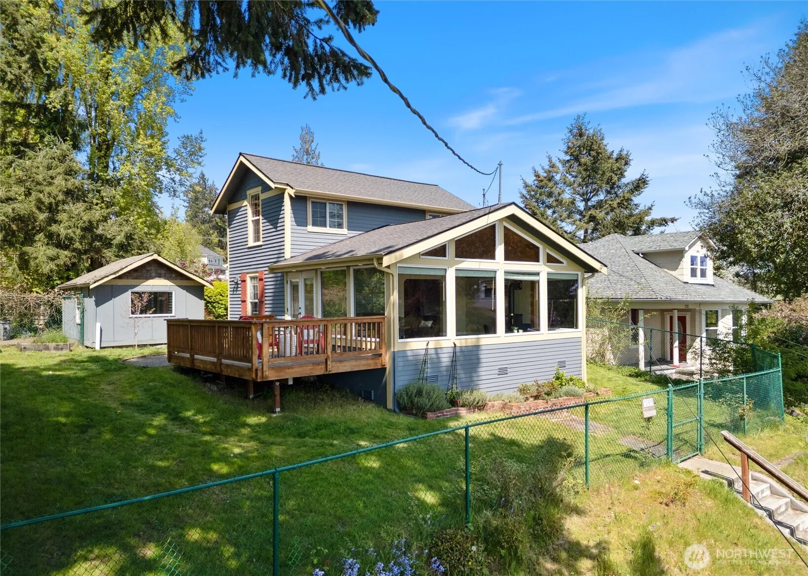 Property photo for 735 S Summit Avenue, Bremerton photo 4