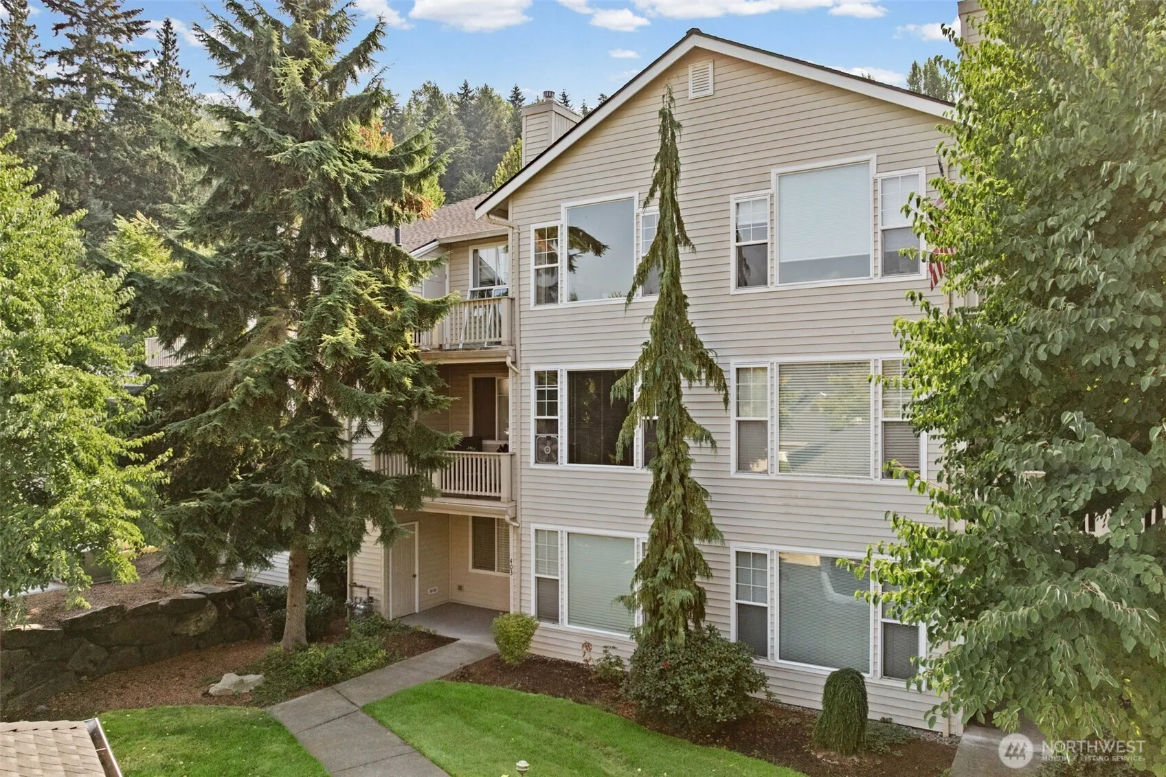 Property photo for 4702 Mill Pond Drive Se #403, Auburn photo 2