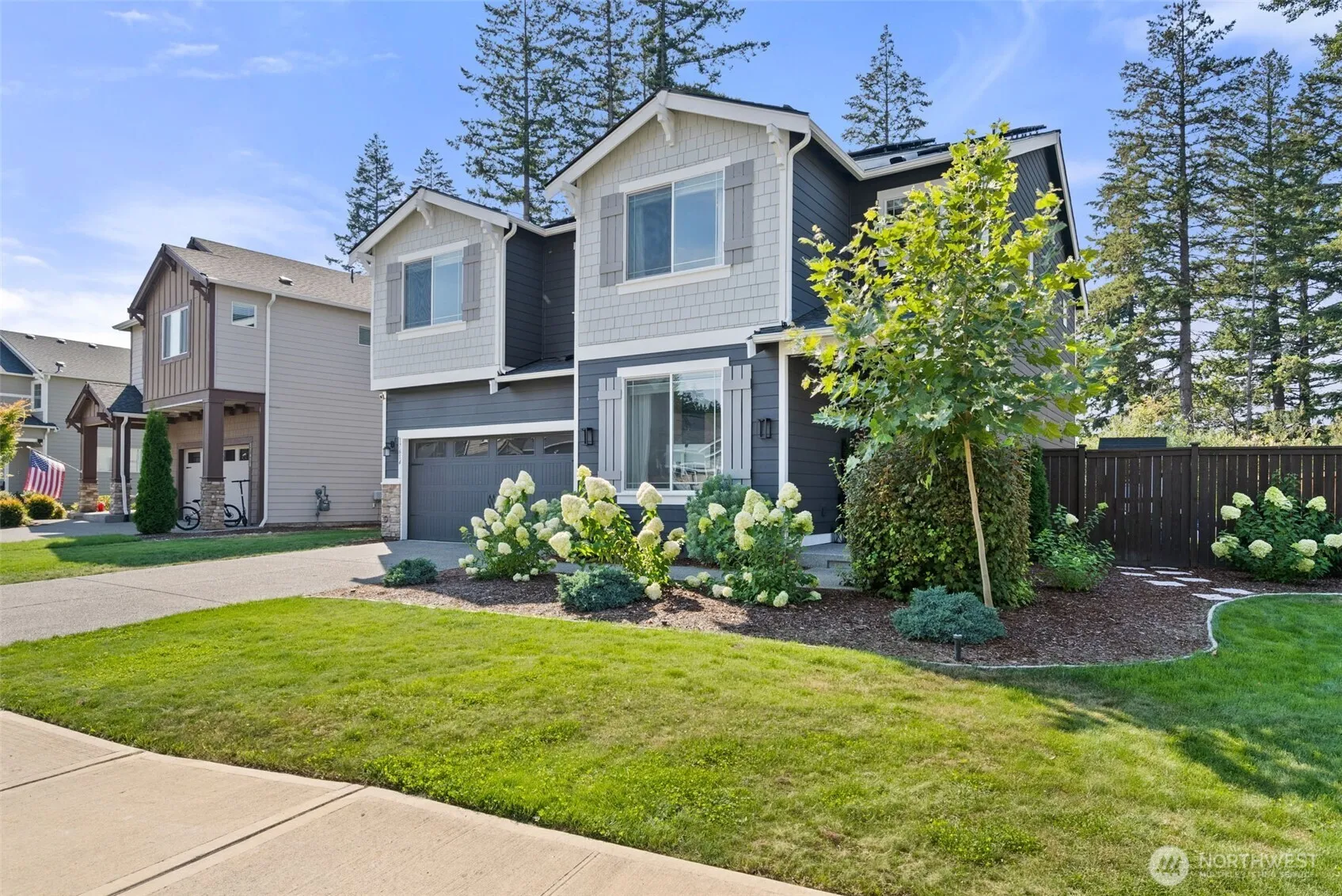 Property photo for 17614 Crossing Dr E, Puyallup photo 3