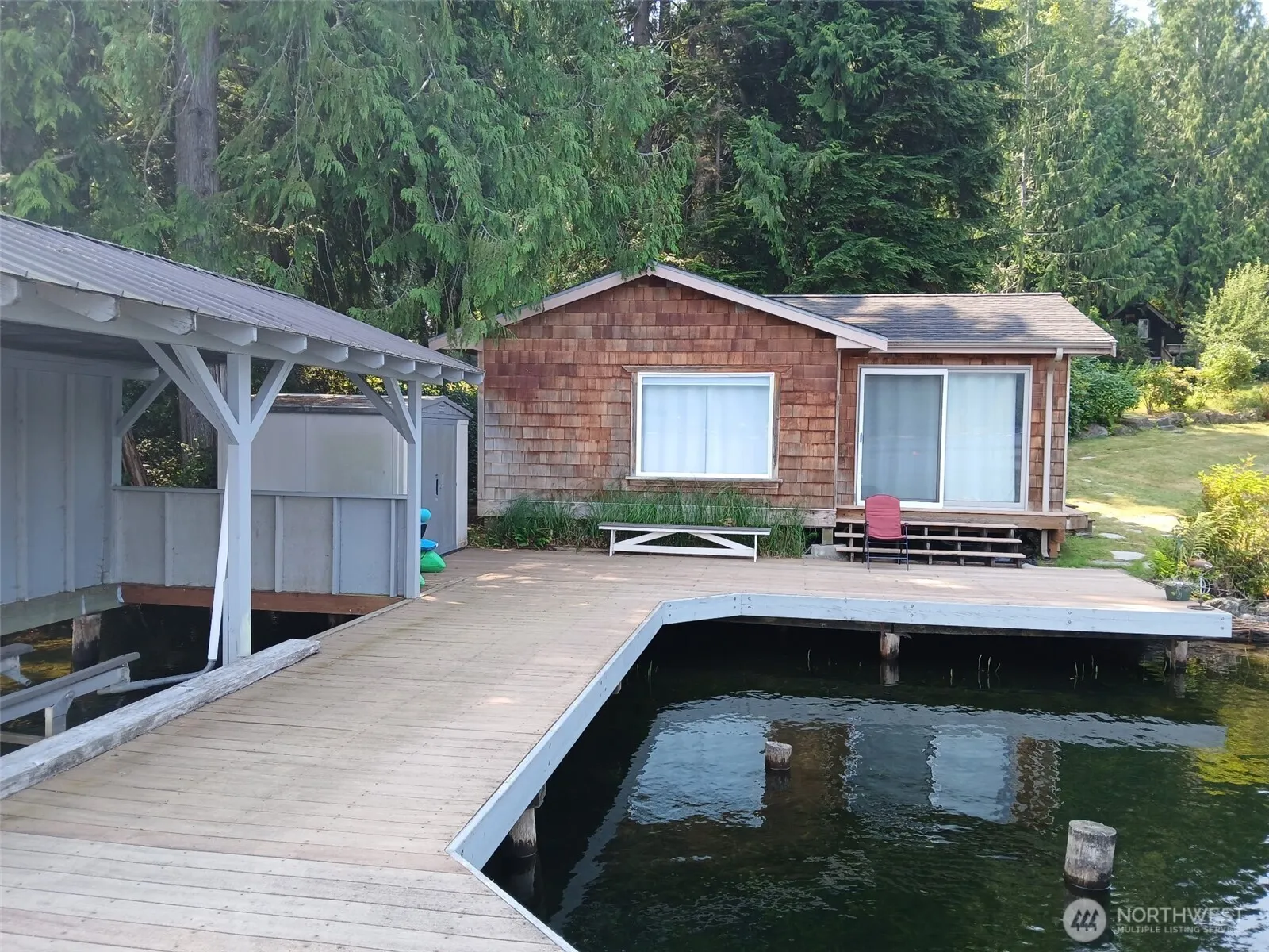 Property photo for 425 W Shore Loop Road, Snohomish photo 2