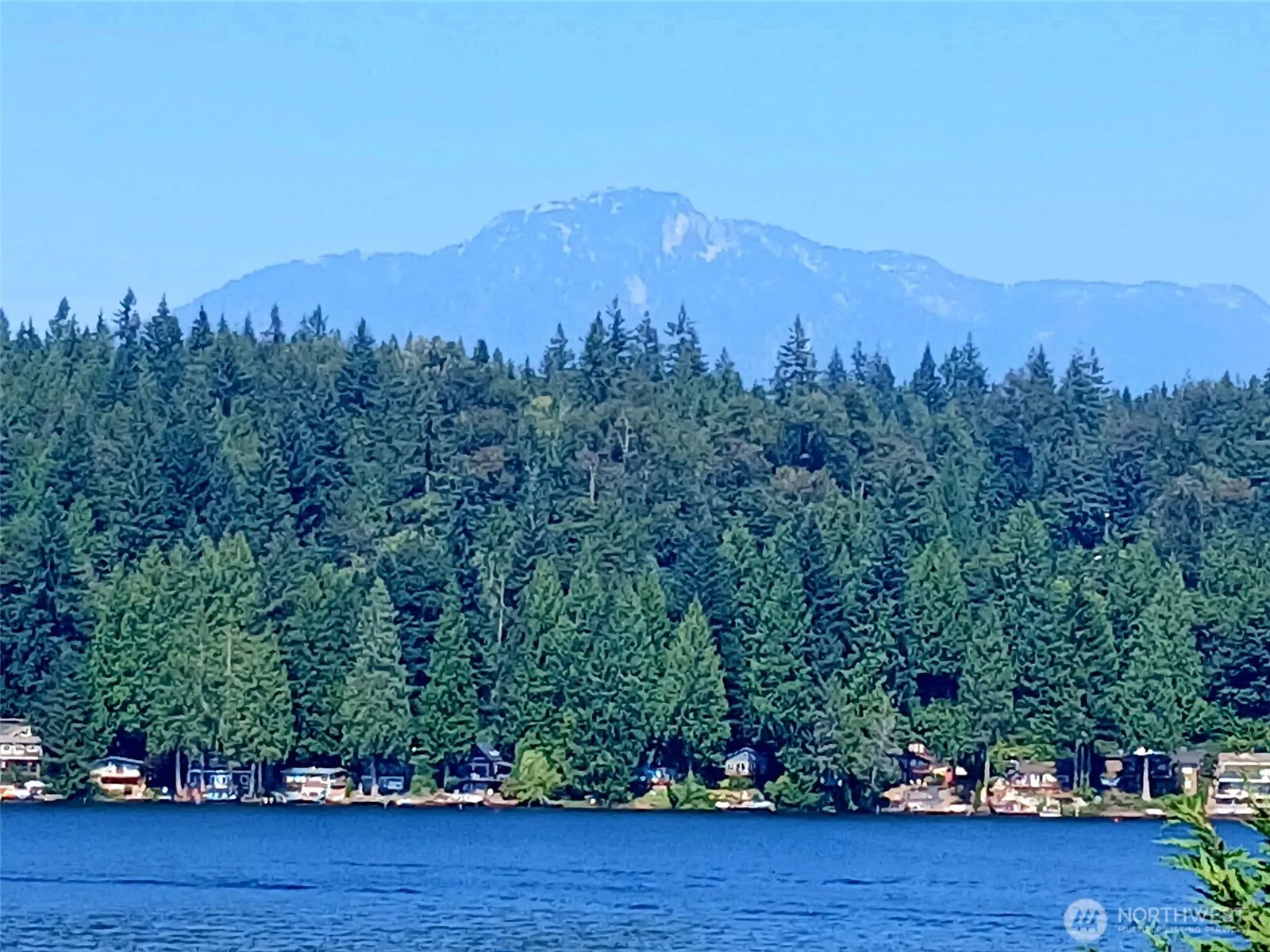 Property photo for 425 W Shore Loop Road, Snohomish