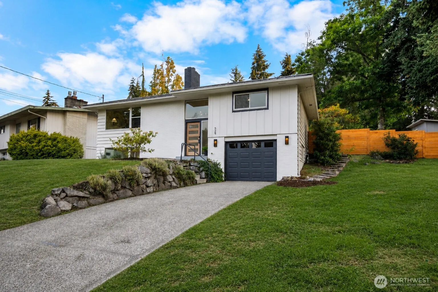 Property photo for 529 S 302nd Street, Federal Way photo 2