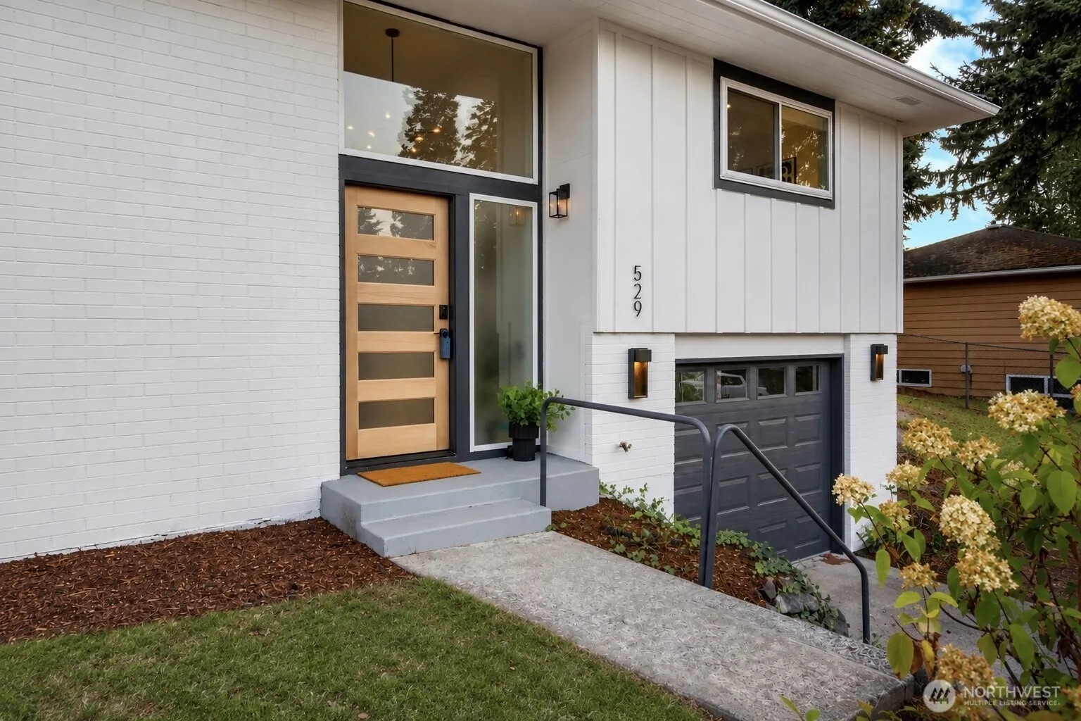 Property photo for 529 S 302nd Street, Federal Way photo 4