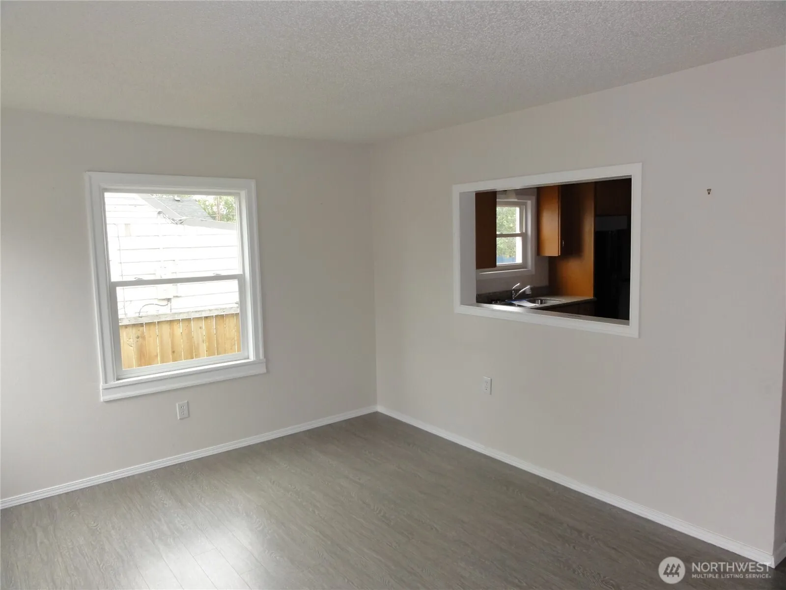 Property photo for 411 7th Street Se, Auburn photo 2