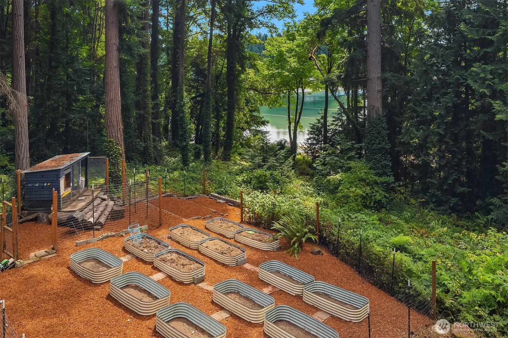Property photo for 12640 Manzanita Road Ne, Bainbridge Island photo 4