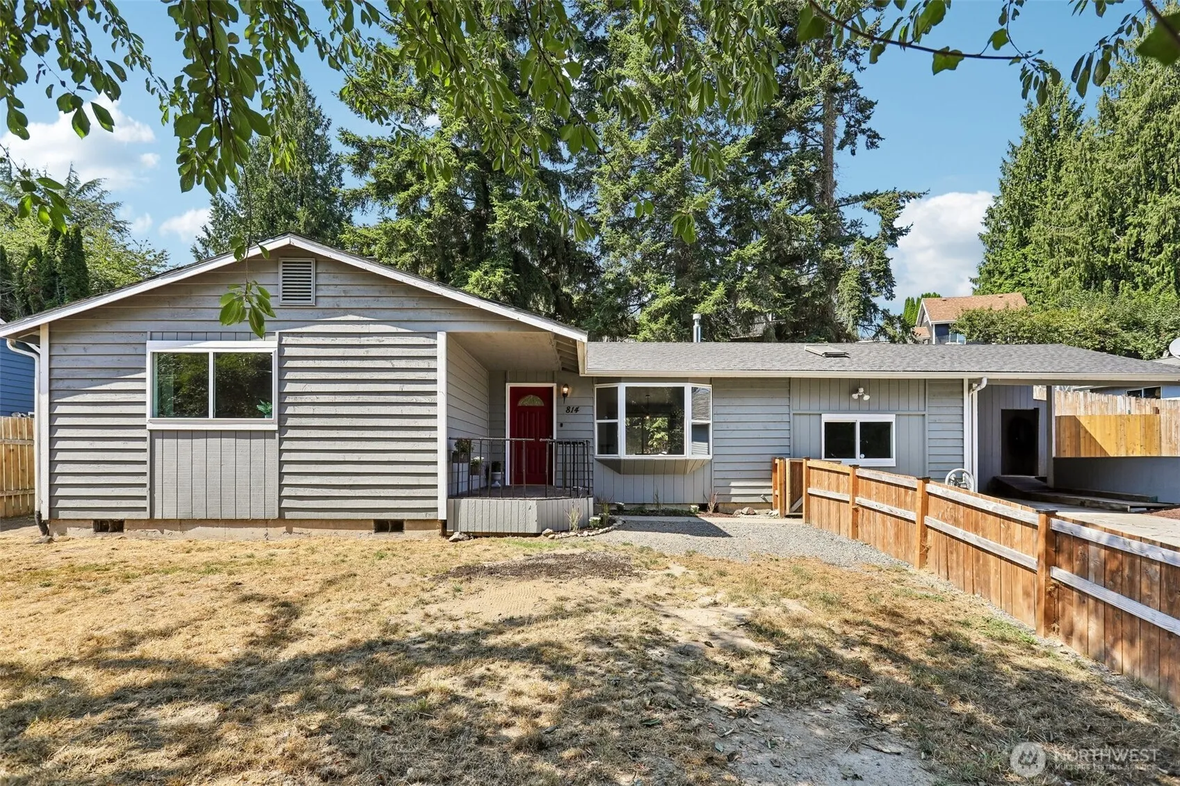 Property photo for 814 S Davies Road, Lake Stevens