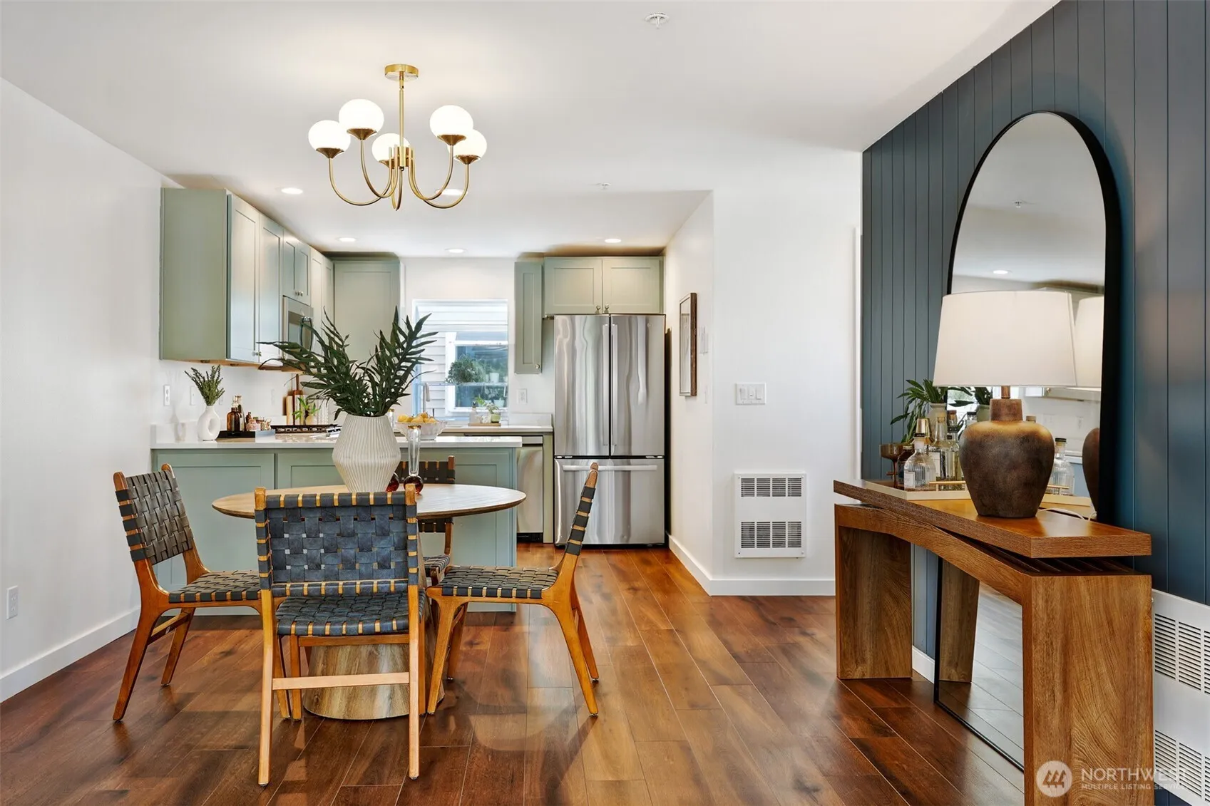 Property photo for 14360 Stone Avenue N, Seattle photo 5