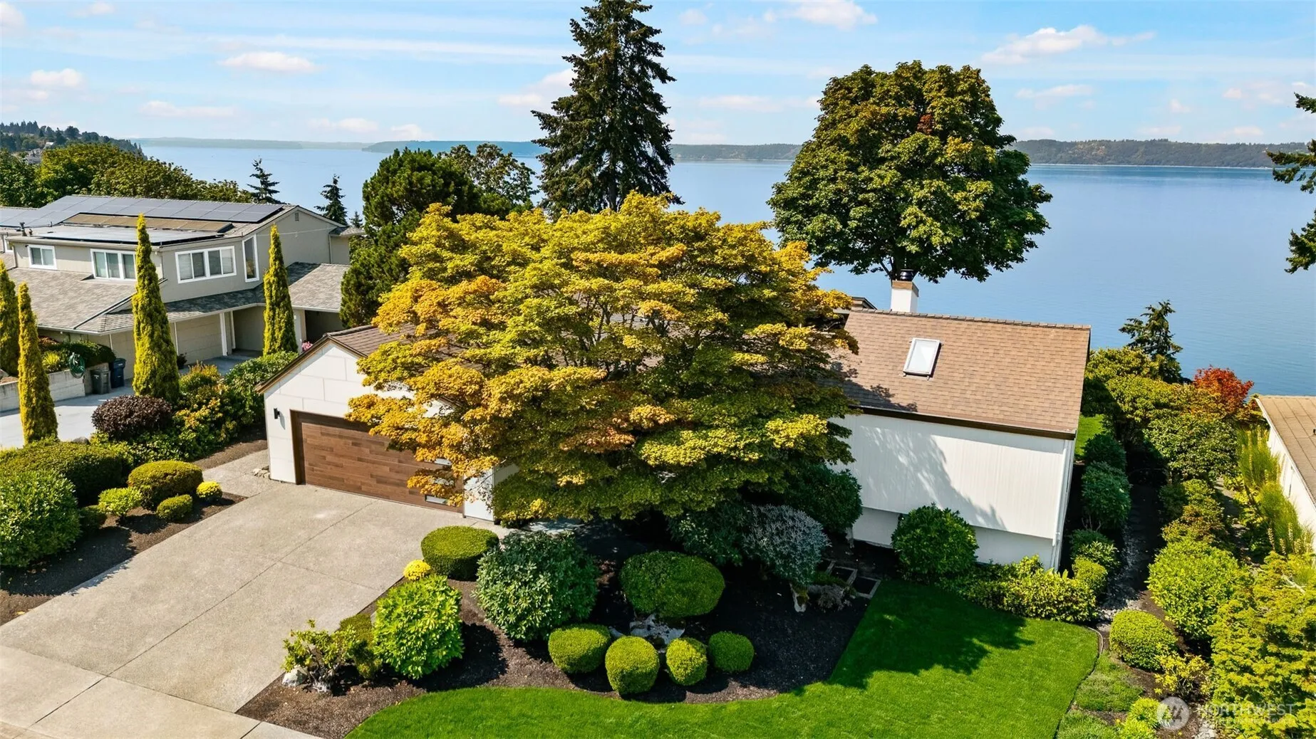 Property photo for 824 S Marine Hills Way, Federal Way photo 2