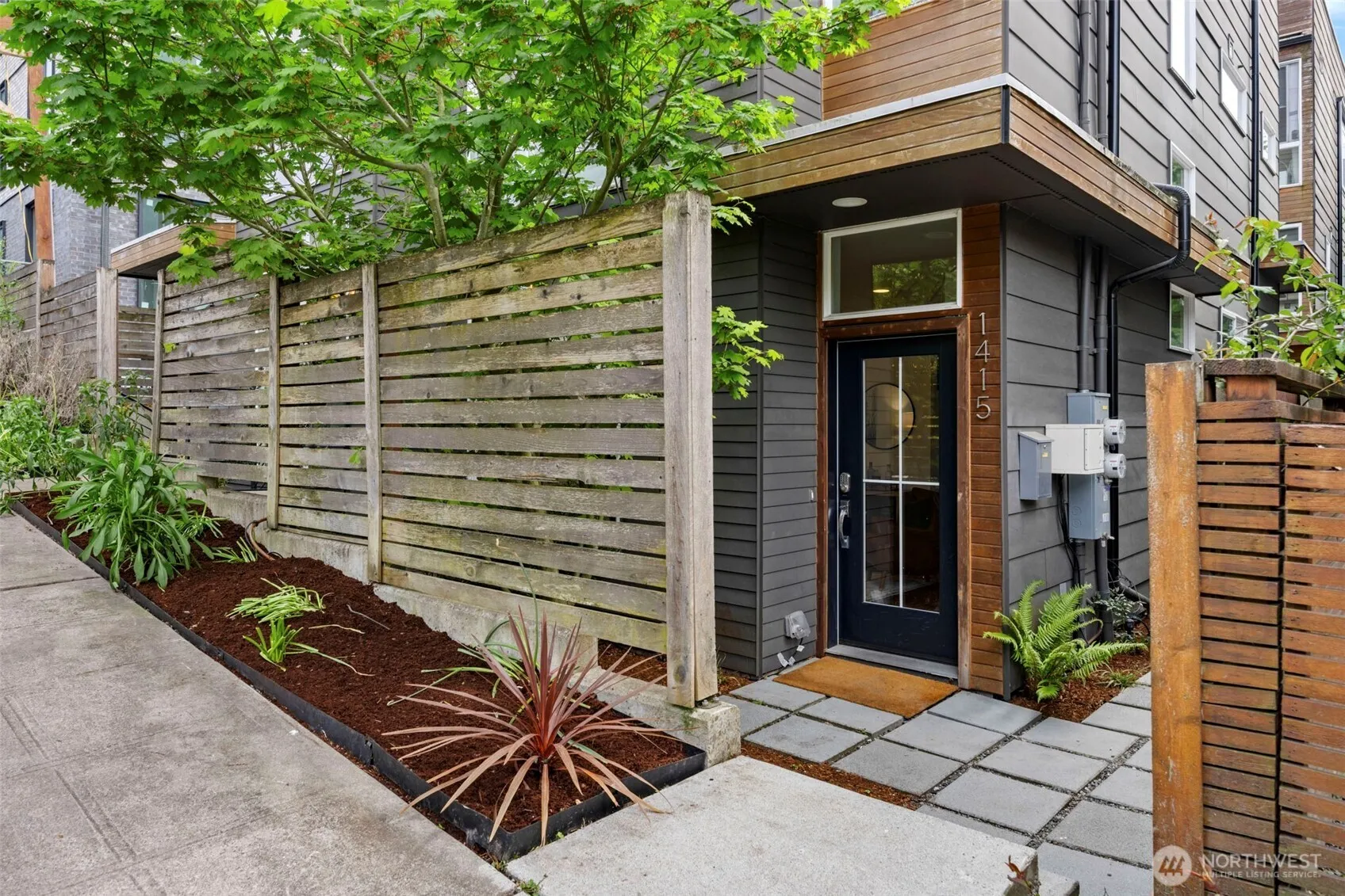 Property photo for 1415 E Fir Street, Seattle