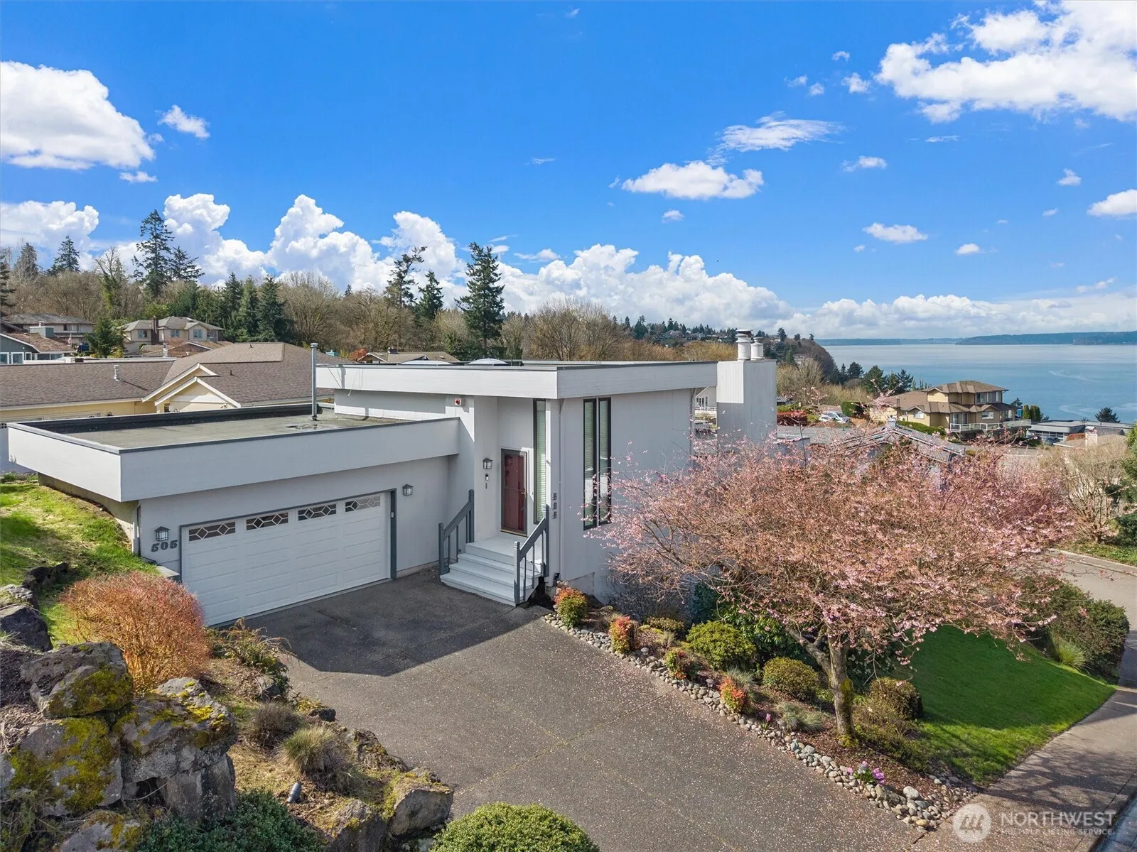 Property photo for 505 S Marine View Way, Federal Way photo 2