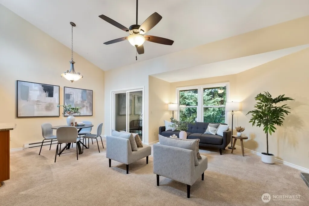 Property photo for 14633 Ne 40th Street #k8, Bellevue photo 4