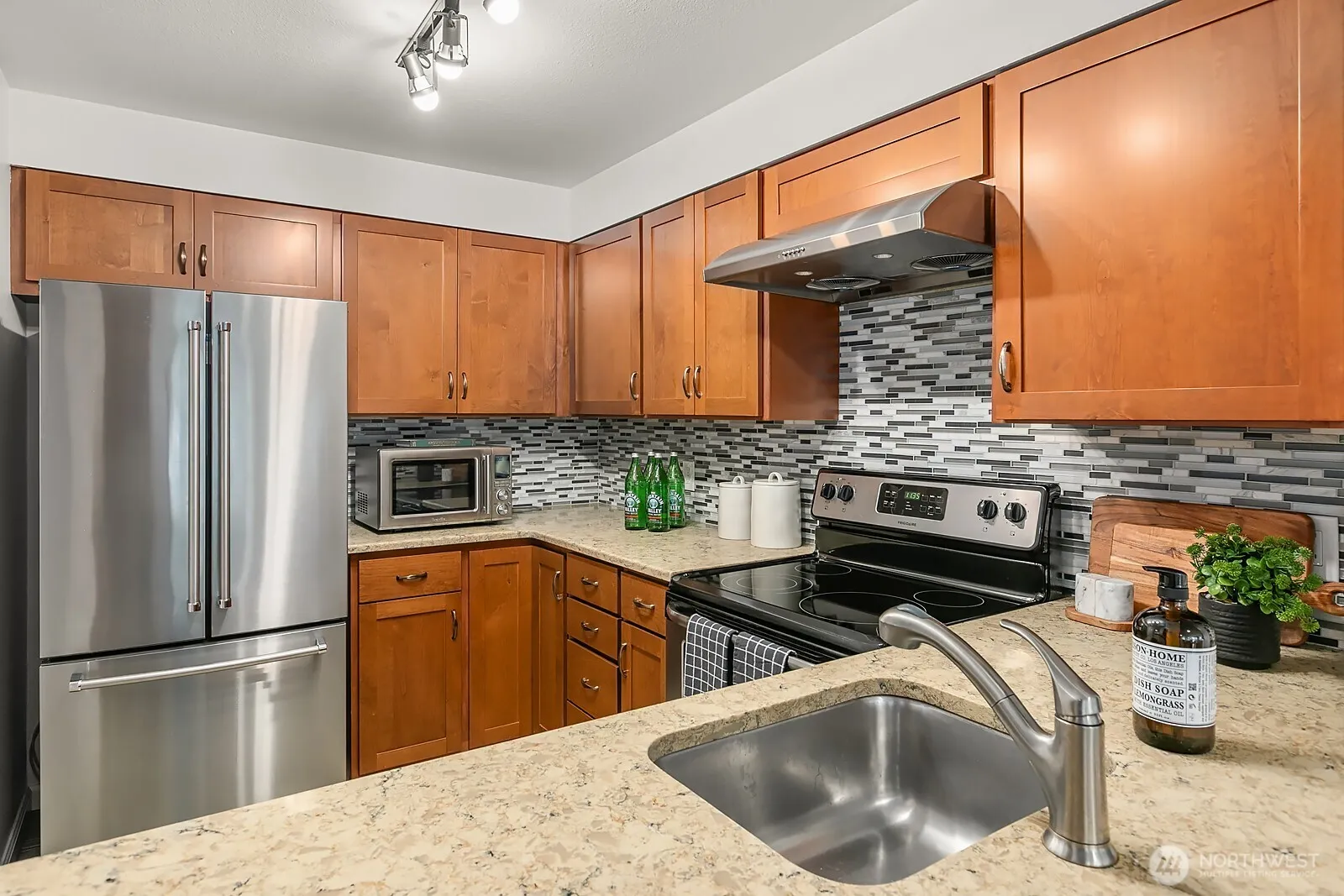 Property photo for 1300 W Boston Street #24, Seattle photo 4