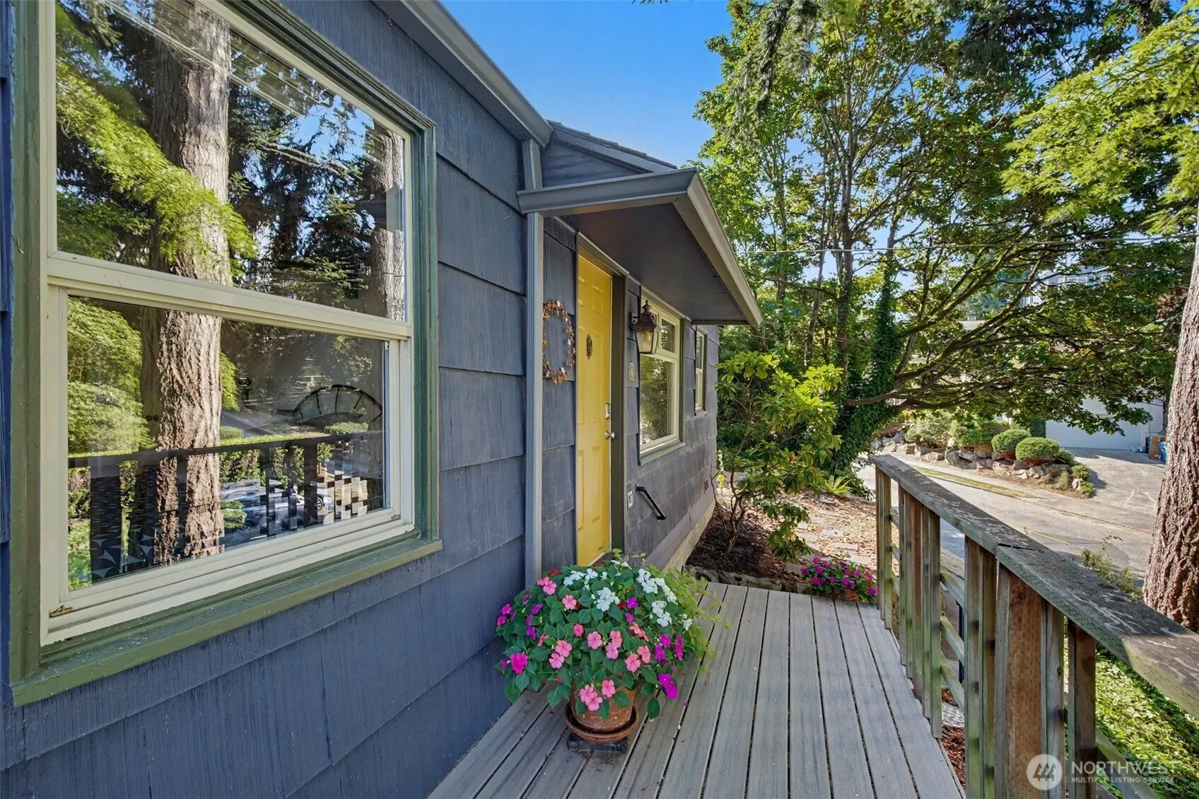 Property photo for 4320 31st Avenue W, Seattle photo 2