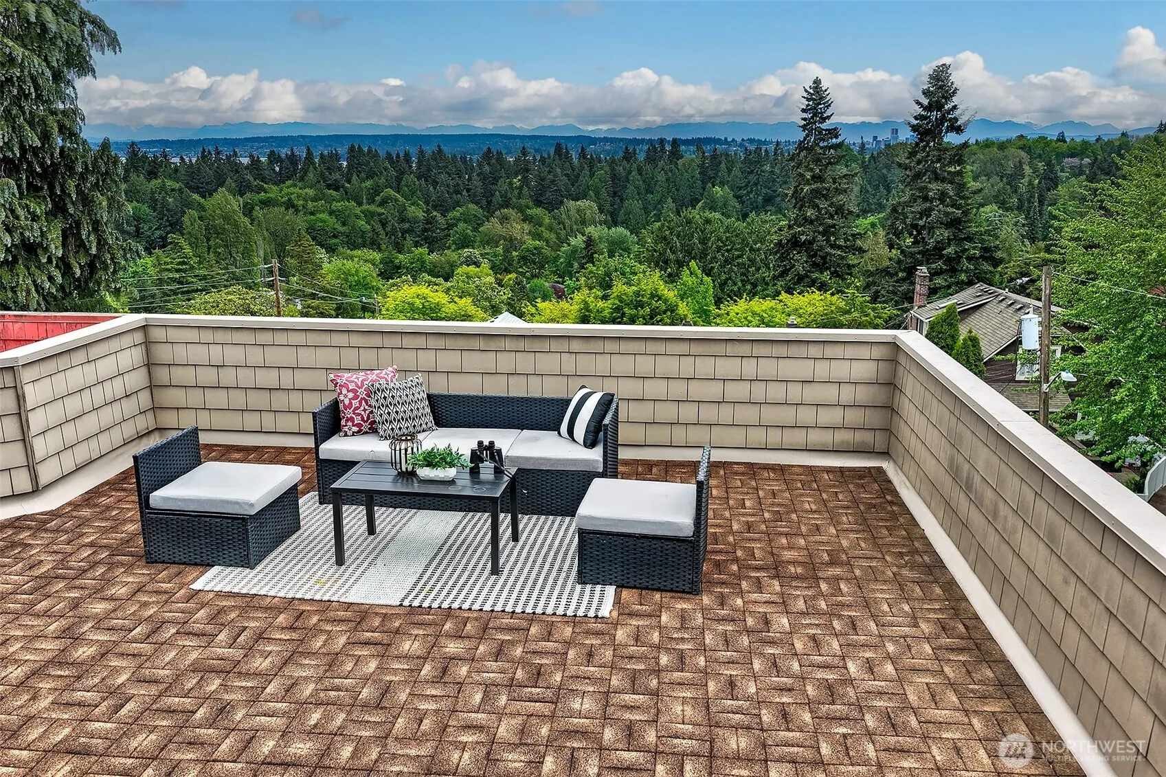 Property photo for 1259 23rd Avenue E, Seattle photo 3