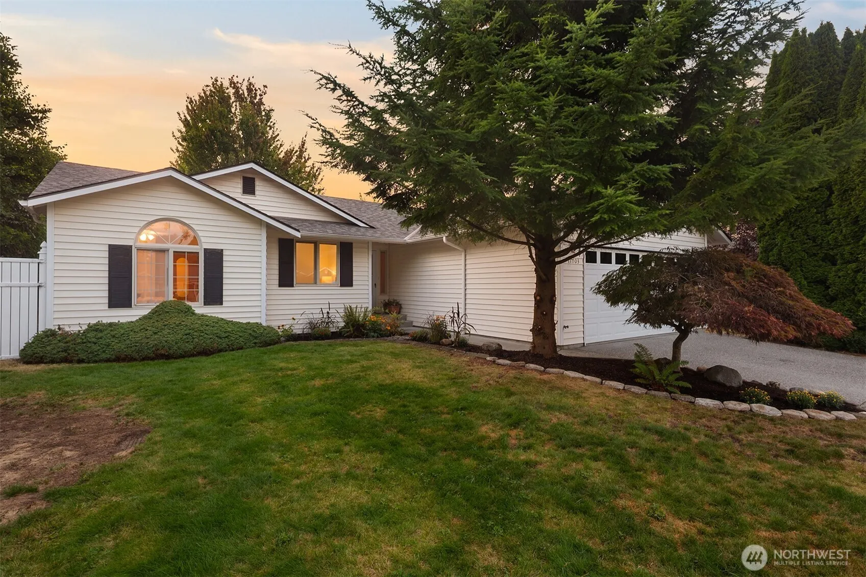 Property photo for 11703 30th Street Ne, Lake Stevens photo 3