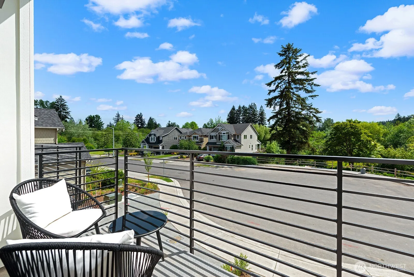 Property photo for 17116 35th Drive Se #b1, Bothell photo 4
