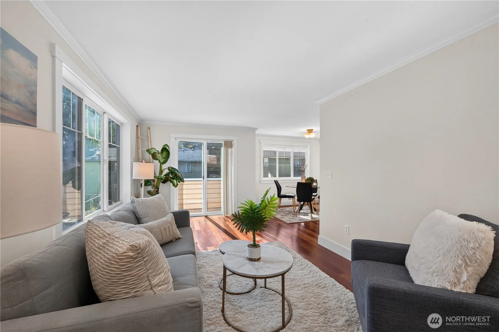 Property photo for 5013 40th Avenue Ne, Seattle photo 3