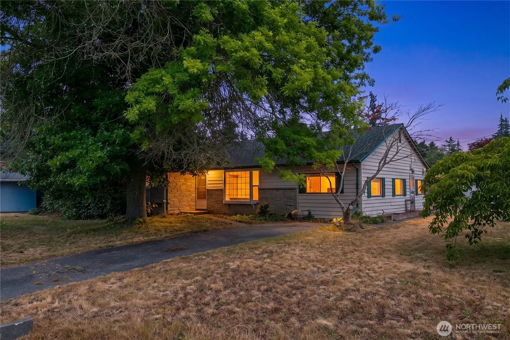 Property photo for 20911 78th Avenue W, Edmonds