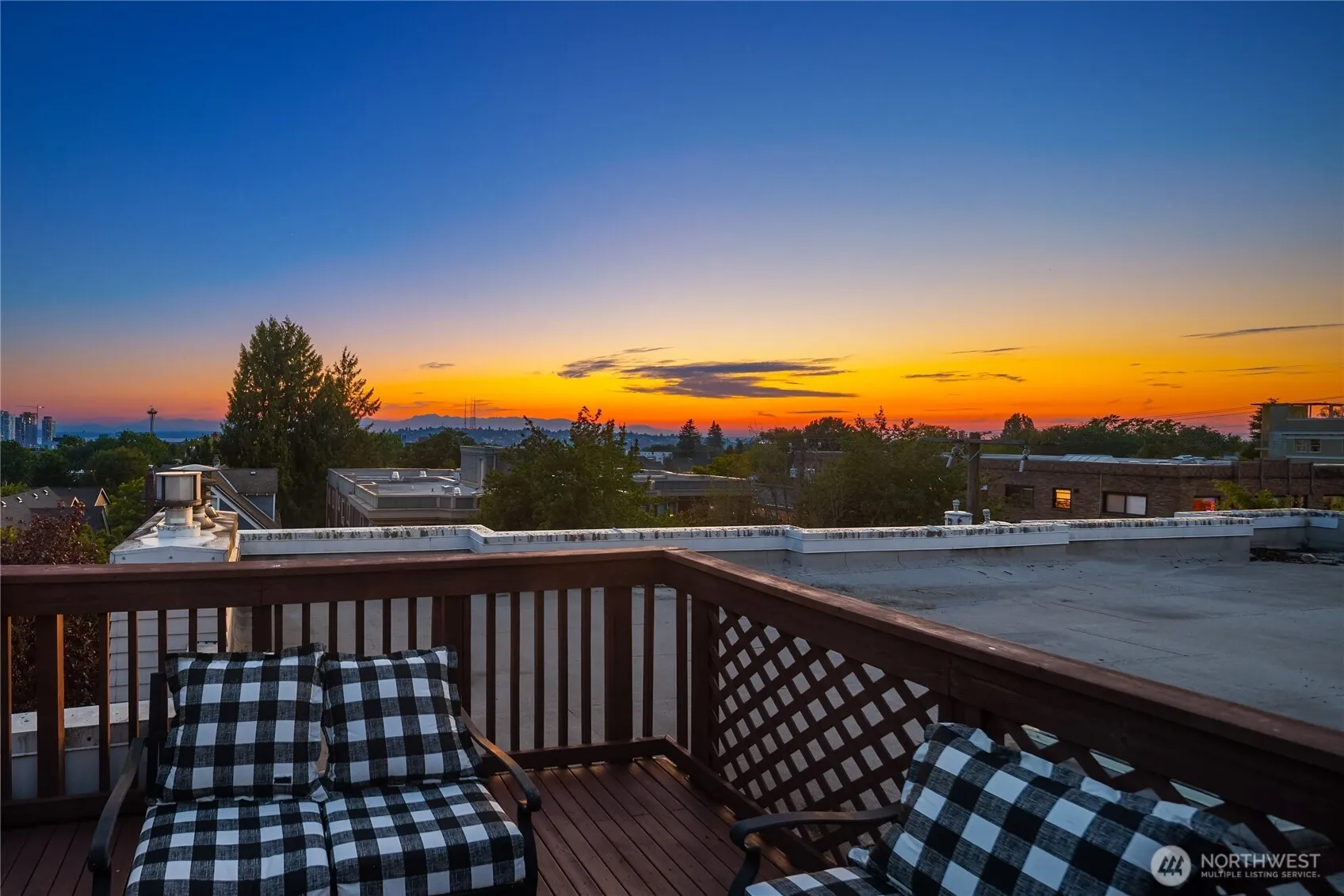 Property photo for 524 12th Avenue E #301, Seattle photo 4
