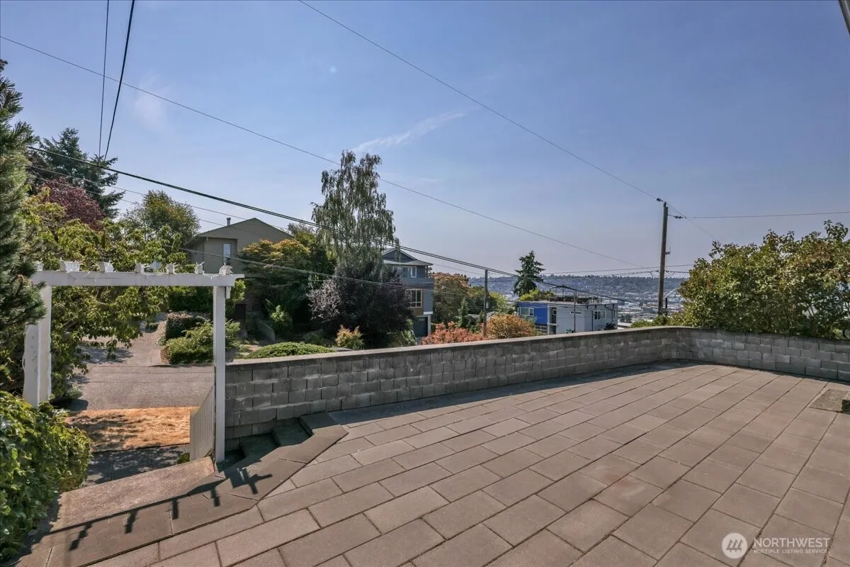 Property photo for 126 Nw 50th Street, Seattle photo 2