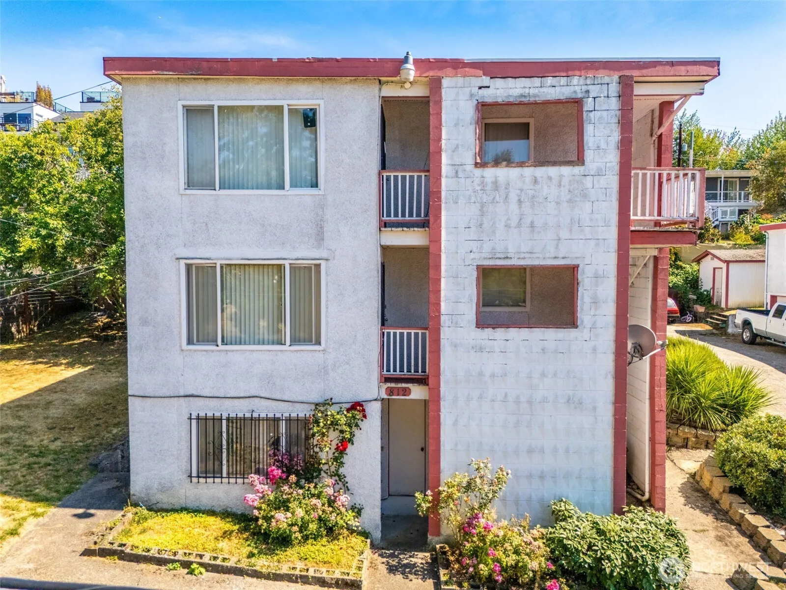 Property photo for 812 29th Avenue S, Seattle photo 4