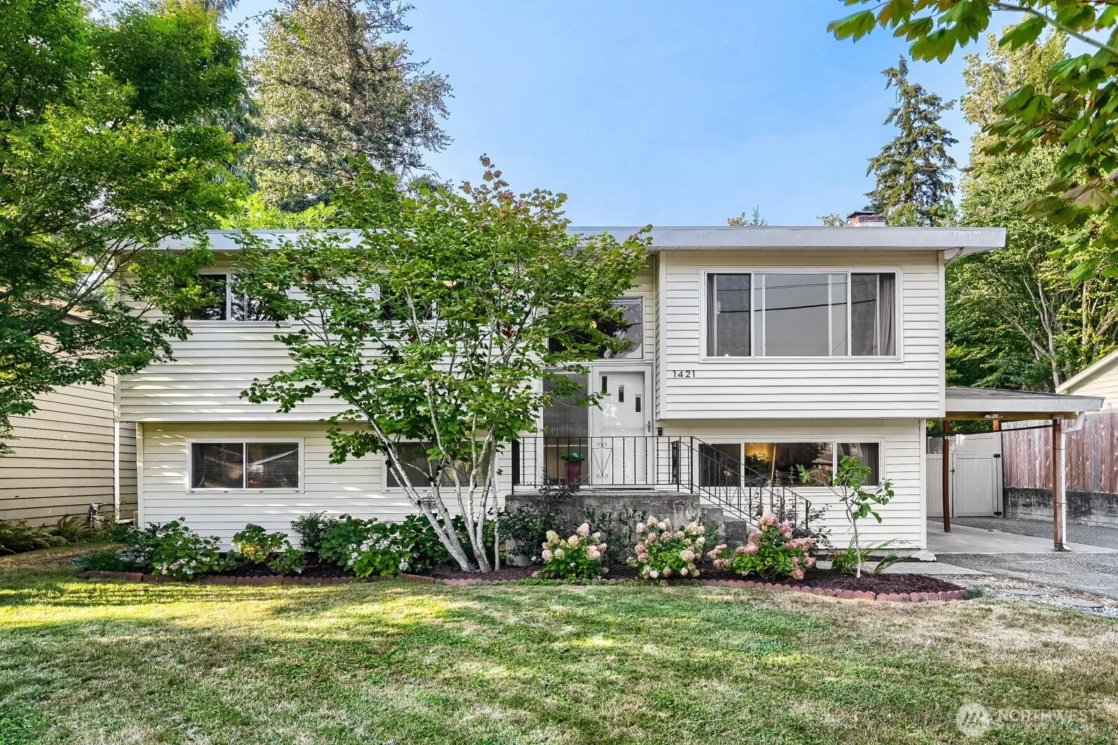 Property photo for 1421 218th Street Sw, Lynnwood