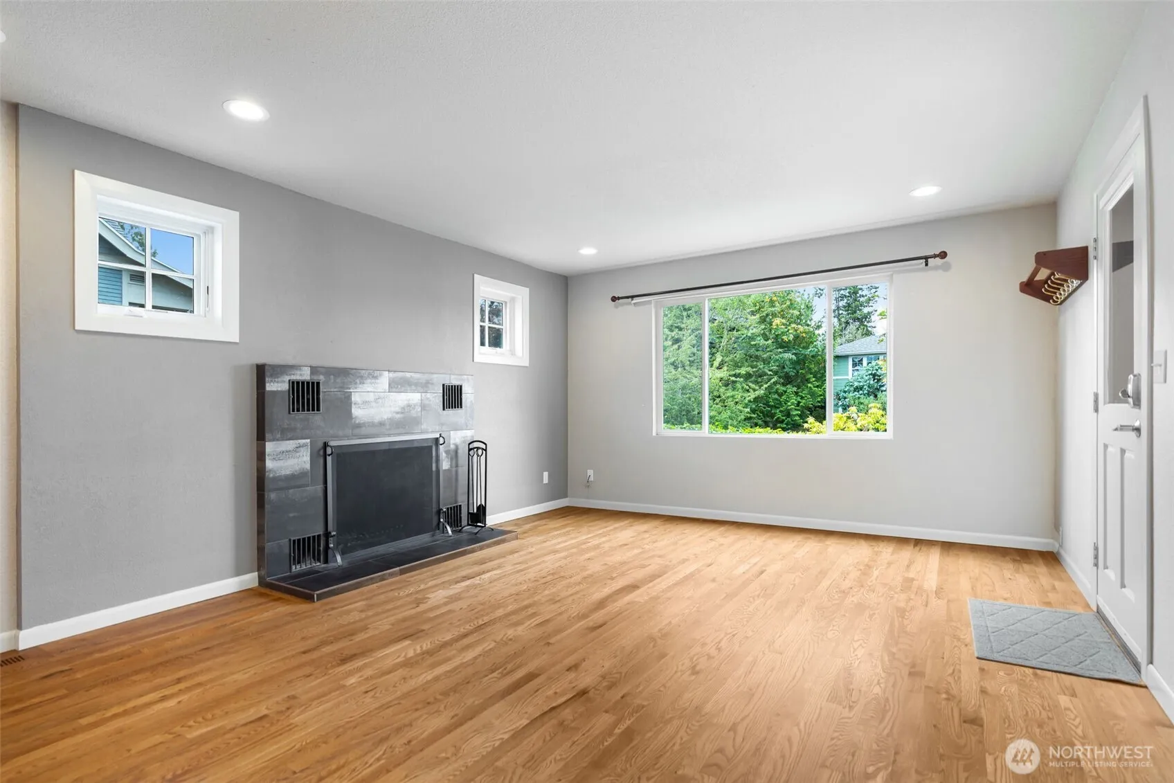 Property photo for 3918 S Edmunds Street, Seattle photo 5