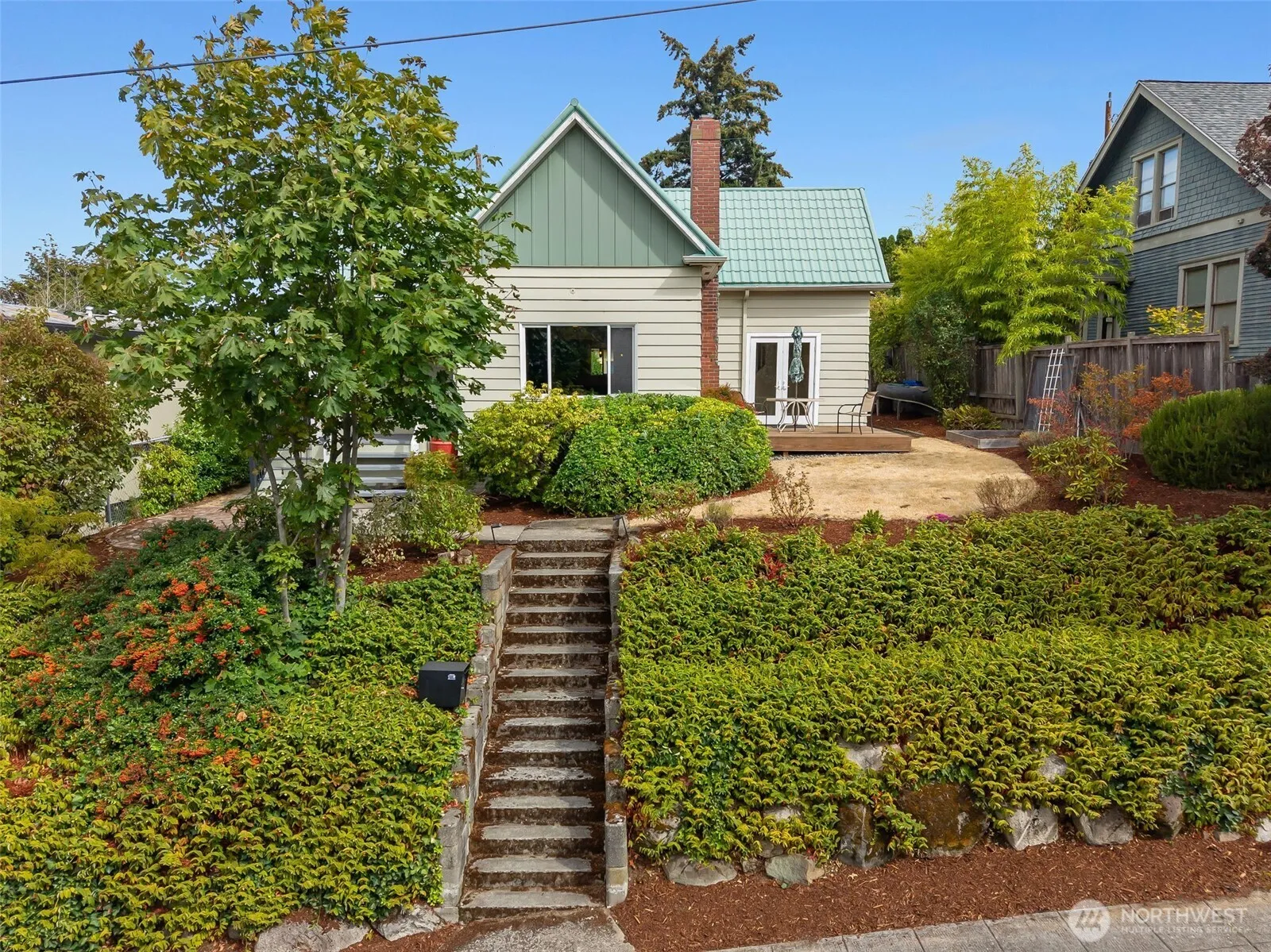Property photo for 3918 S Edmunds Street, Seattle