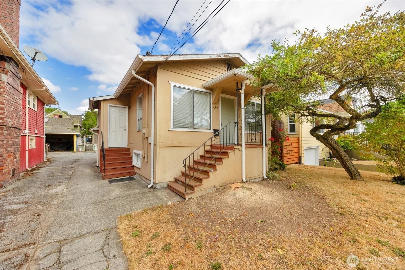 Property photo for 536 N 73rd Street, Seattle photo 2
