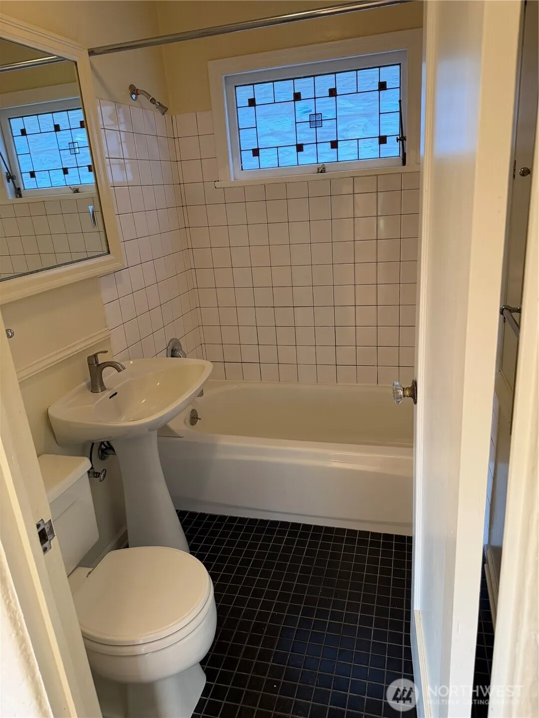 Property photo for 2014 41st Avenue E, Seattle photo 5