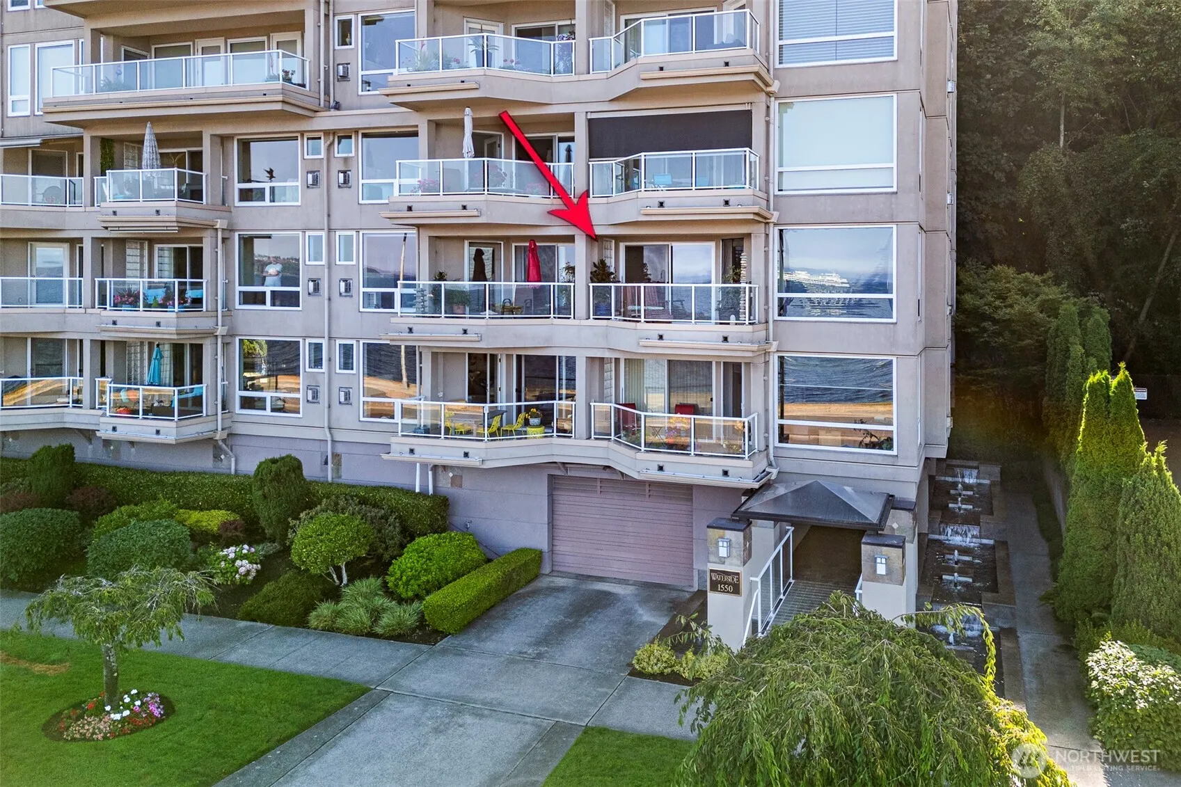 Property photo for 1550 Alki Avenue Sw #300, Seattle photo 3