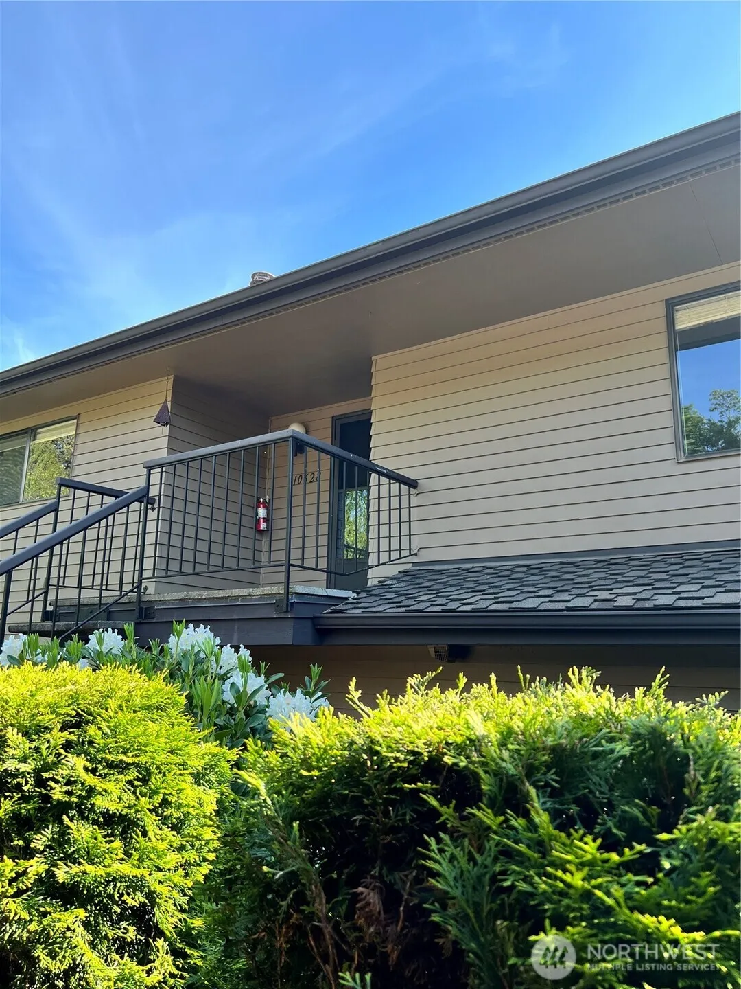 Property photo for 10628 Glen Acres Dr S, Seattle