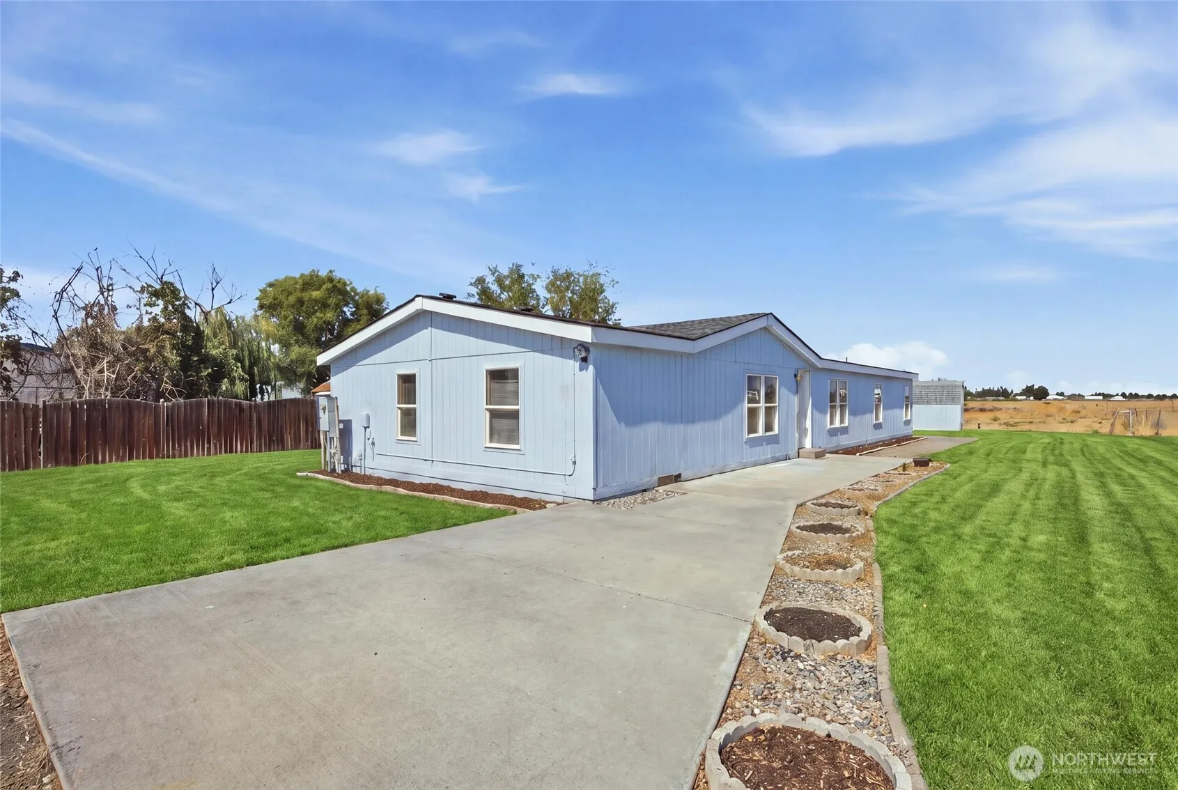 Property photo for 6102 Road 3 Ne, Moses Lake photo 5