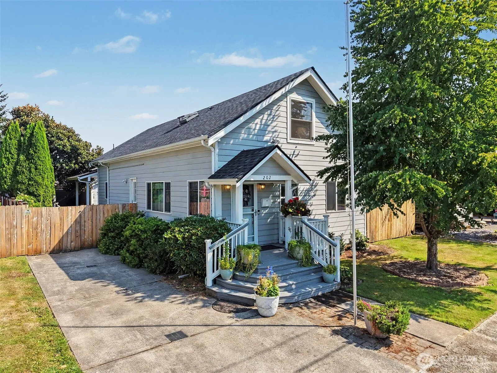 Property photo for 202 E Street Sw, Auburn