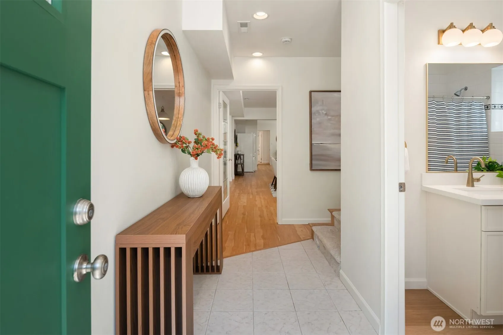 Property photo for 6516 24th Avenue Sw, Seattle photo 3