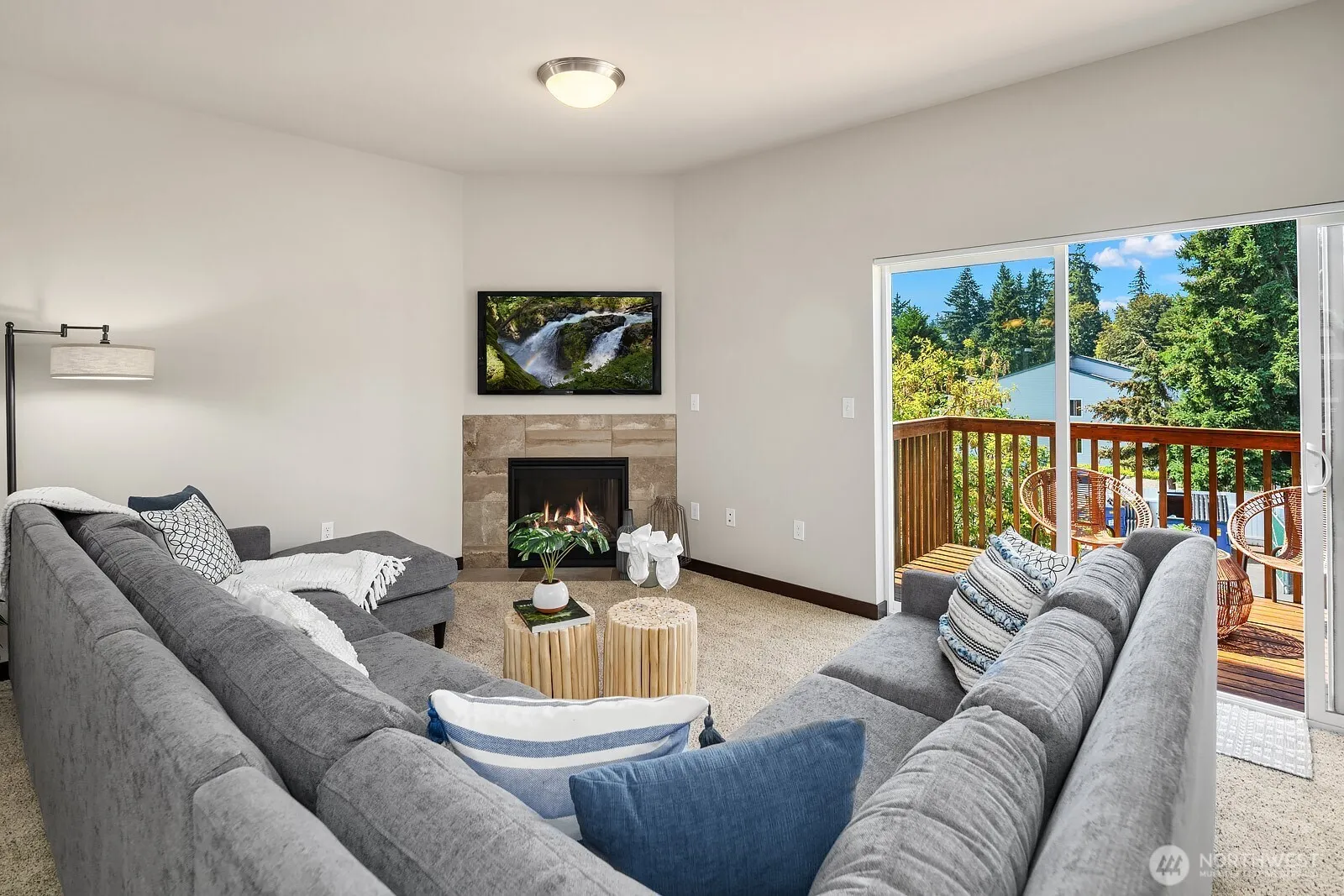 Property photo for 7236 212th Street #b, Edmonds photo 4