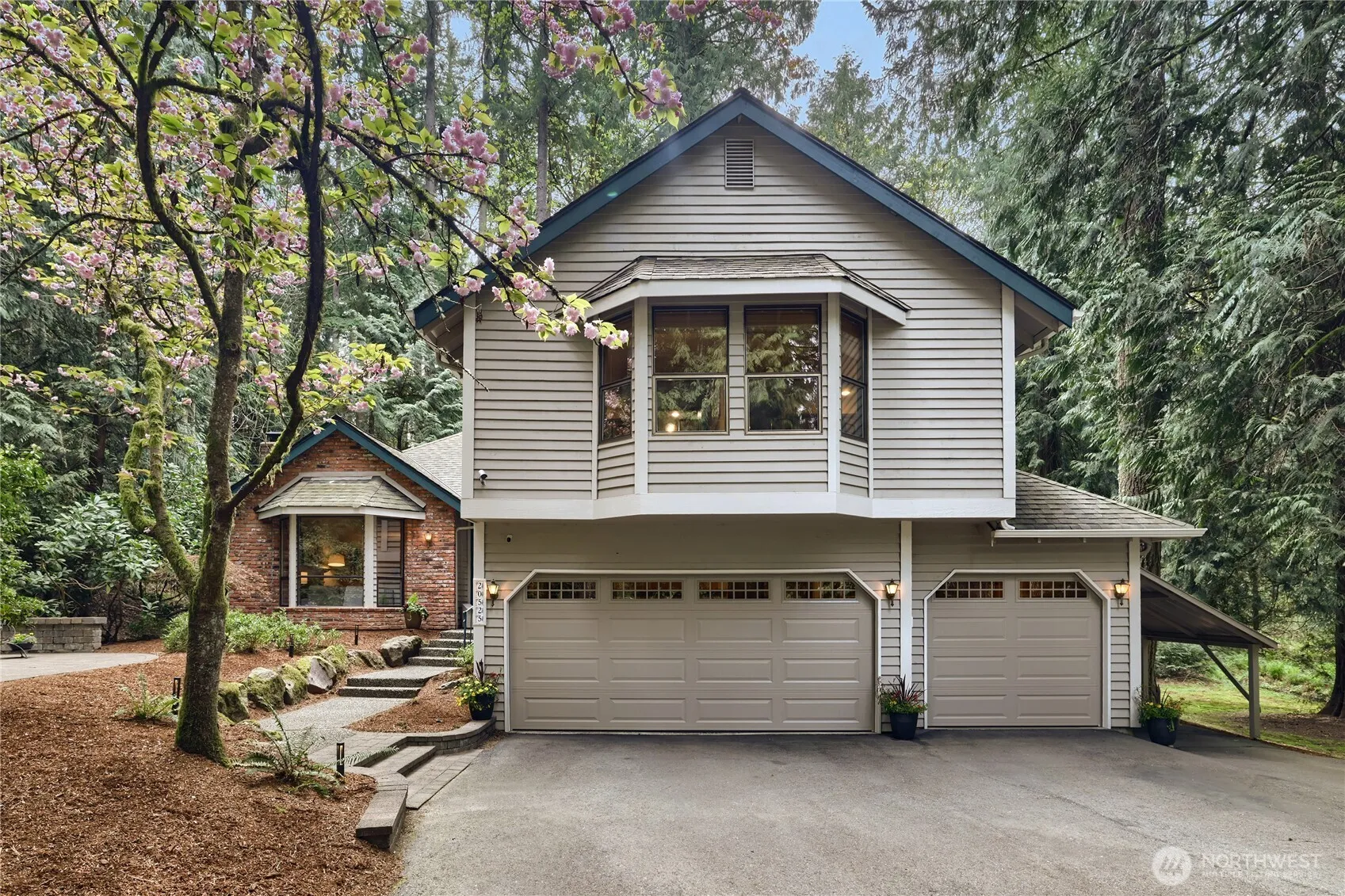 Property photo for 20525 Ne 68th Street, Redmond photo 5