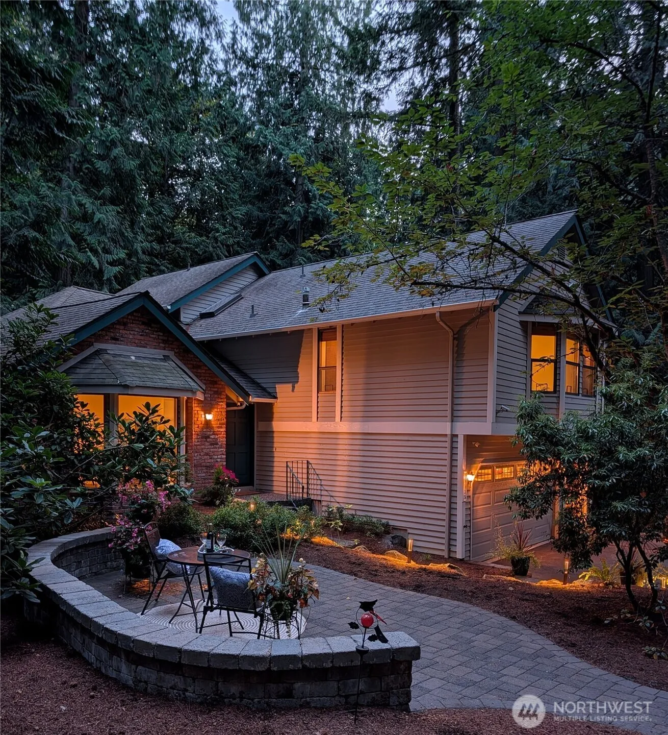 Property photo for 20525 Ne 68th Street, Redmond