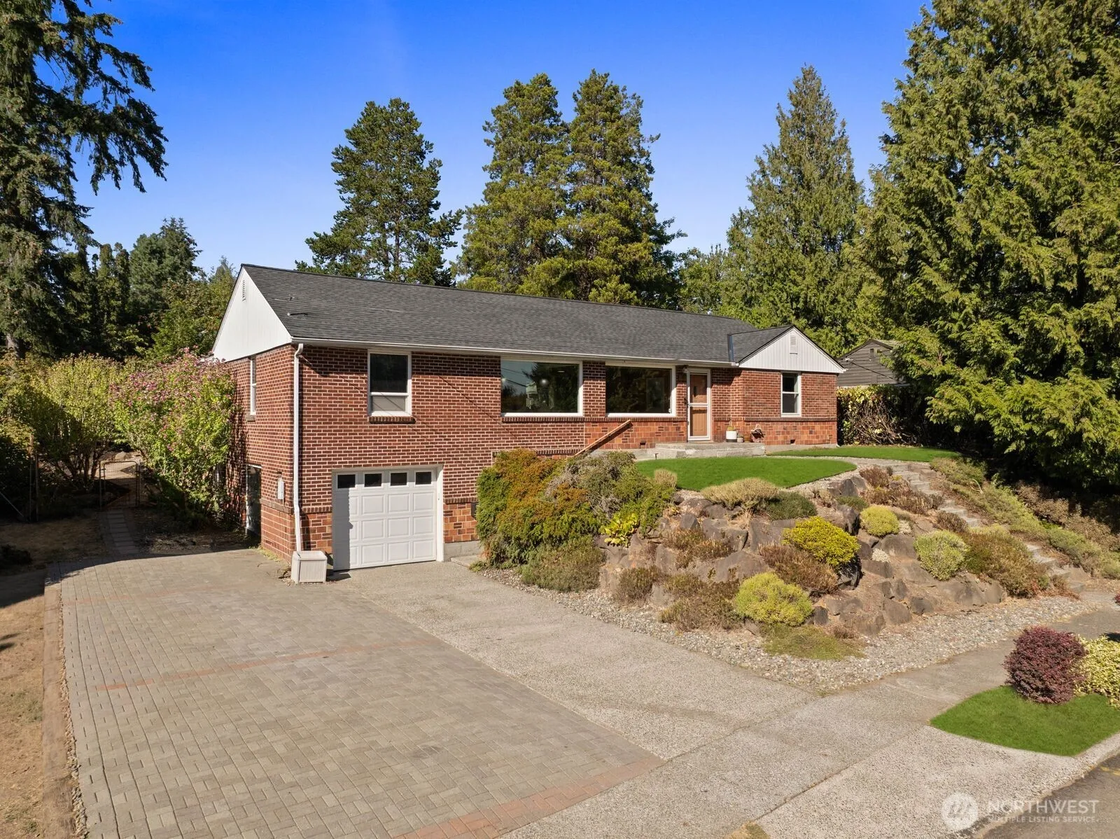 Property photo for 3516 Sw 107th St., Seattle