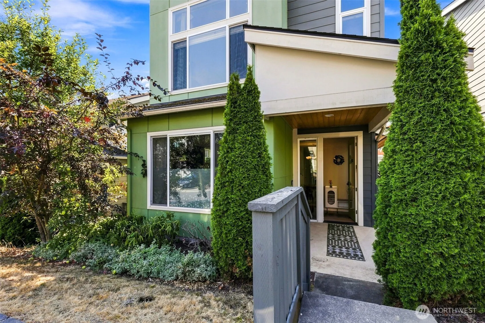 Property photo for 831 Sw 96th Place, Seattle photo 3