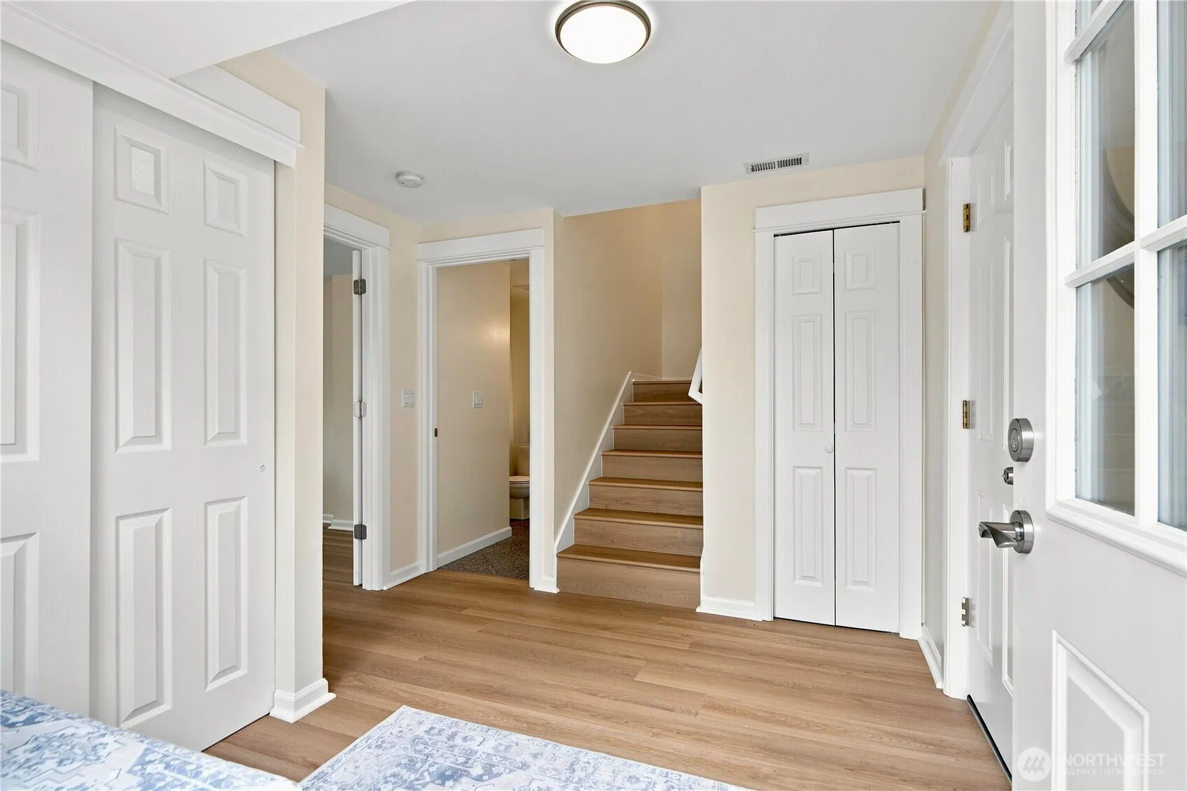Property photo for 2604 Sw Genesee St, Seattle photo 4