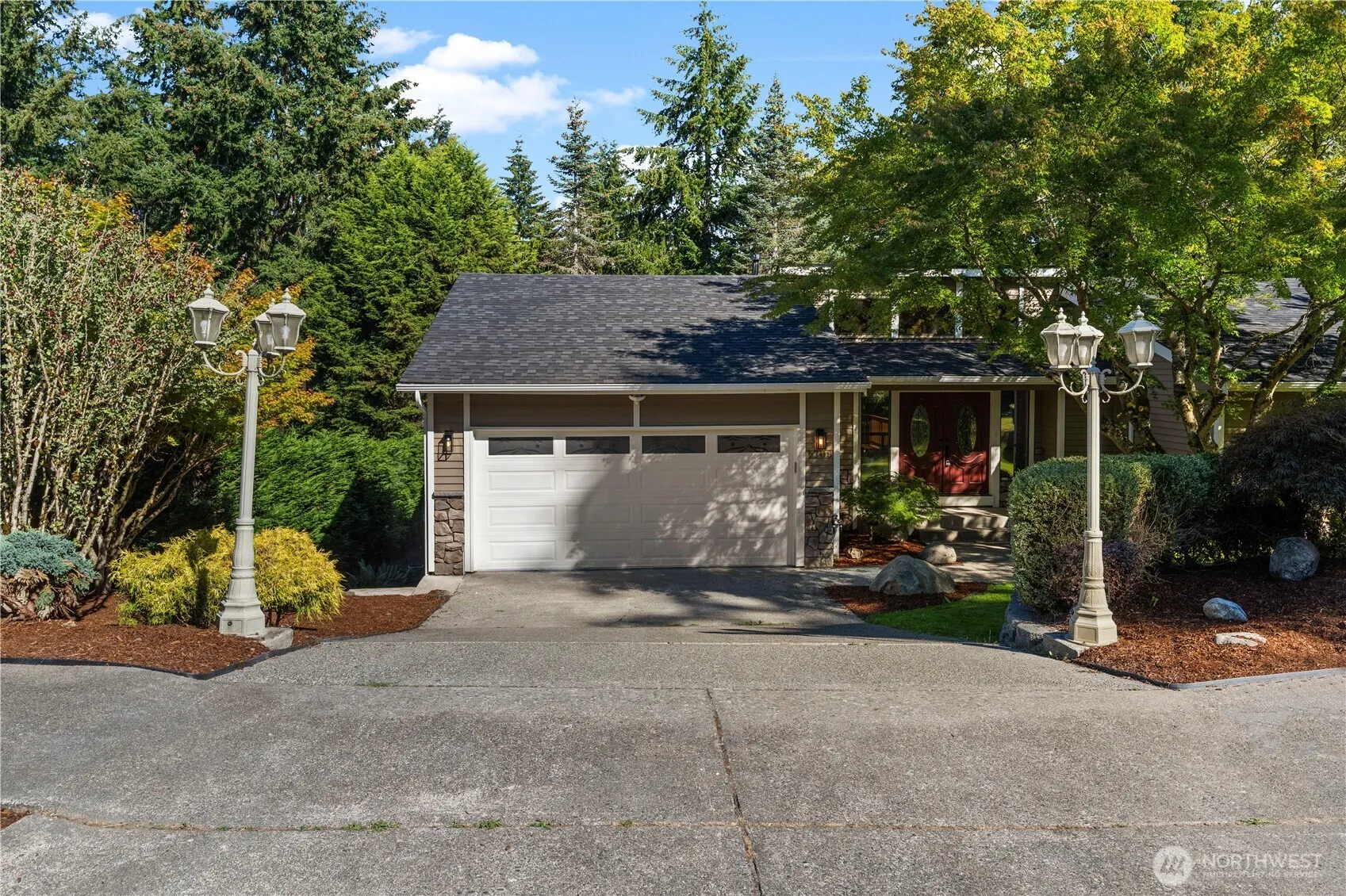Property photo for 3909 Northshore Boulevard Ne, Tacoma photo 4