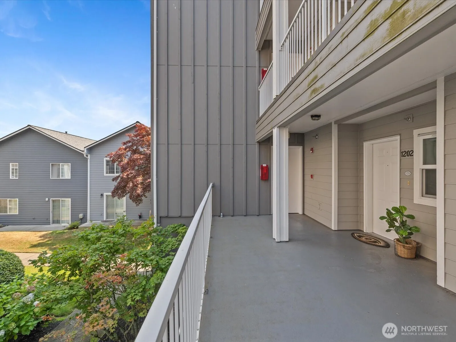 Property photo for 1318 37th Street #1202, Everett photo 3