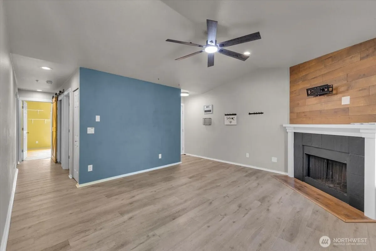 Property photo for 18930 Bothell Everett Highway #a305, Bothell photo 5