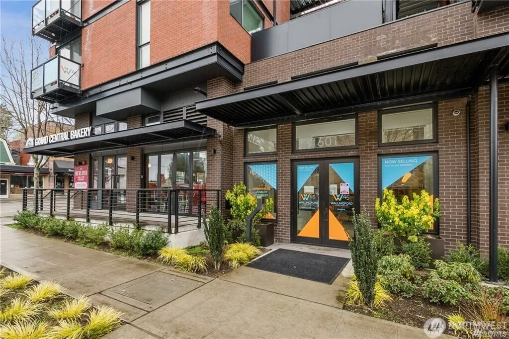 Property photo for 1601 N 45th Street #307, Seattle