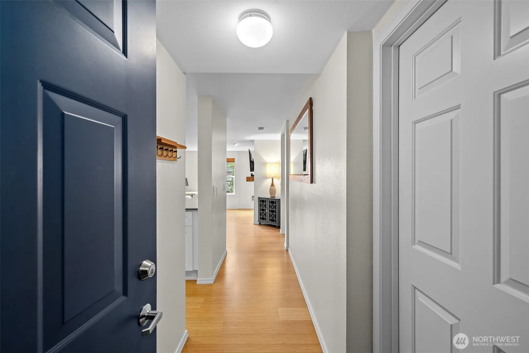 Property photo for 520 2nd Avenue W #201, Seattle photo 3