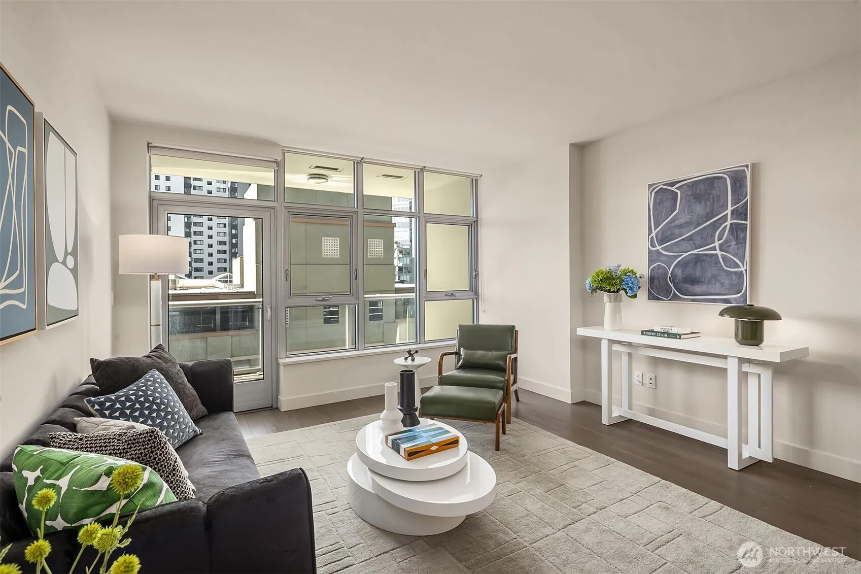 Property photo for 583 Battery Street #508n, Seattle photo 2