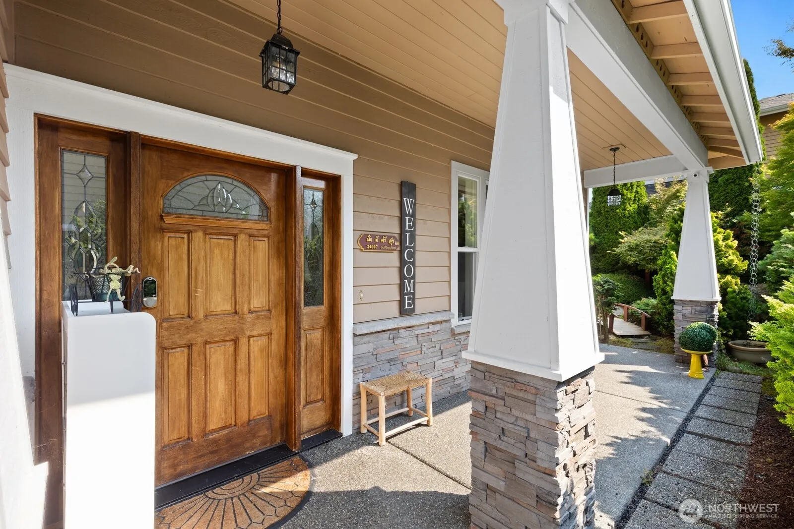 Property photo for 24007 76th Avenue W, Edmonds photo 2