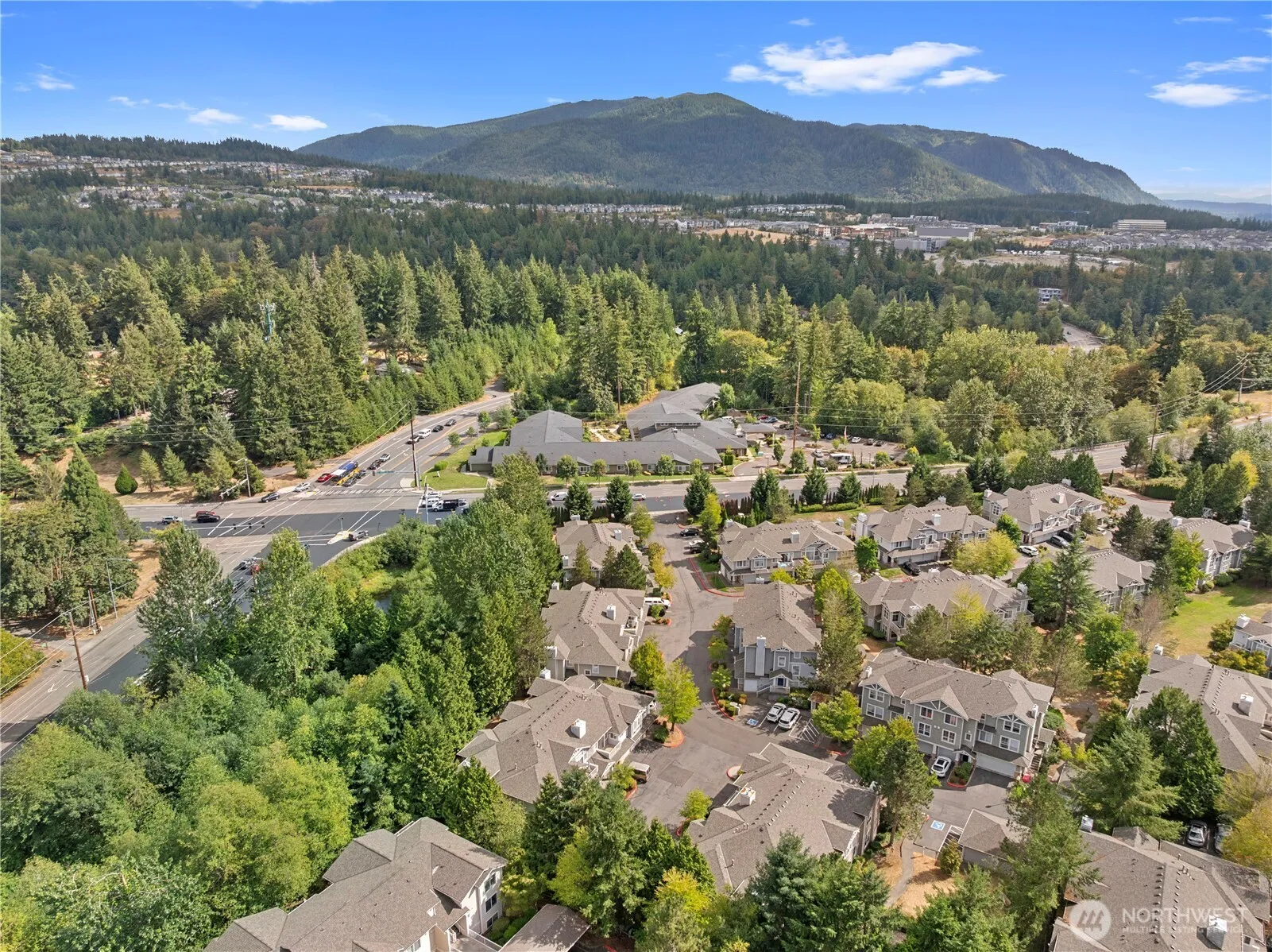 Property photo for 5213 238th Lane Se, Issaquah photo 2