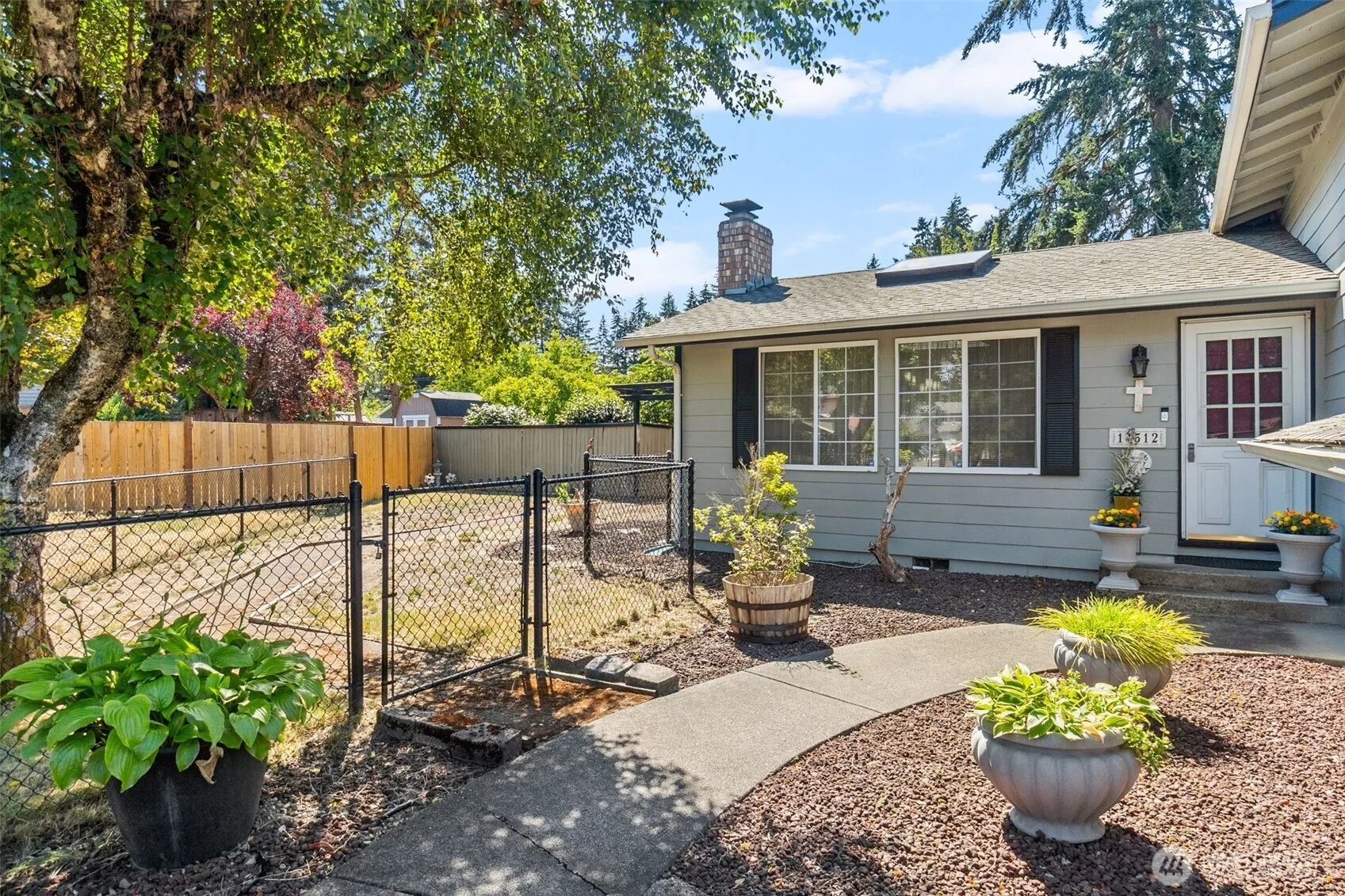 Property photo for 14512 26th Avenue Ct E, Tacoma photo 2